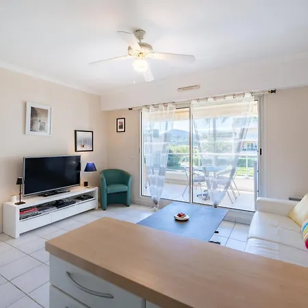 Au Riviera Golf Domaine De Barbossi شقة *